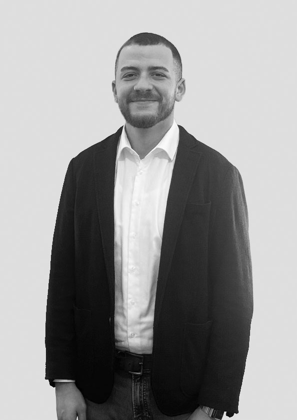 Lukas Mladenovic - Process & Project Assistant
