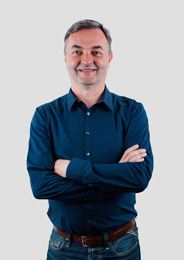Hans-Jürgen Dippong - Team Leader Project Management